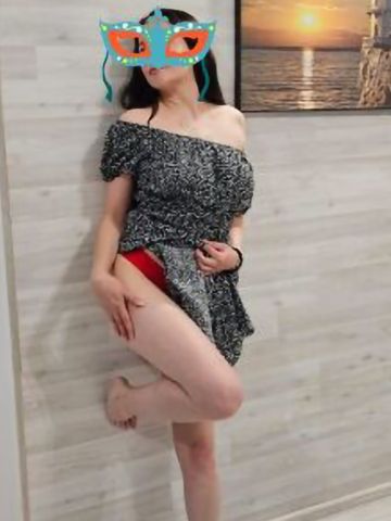 Зарема Стриптизёрша